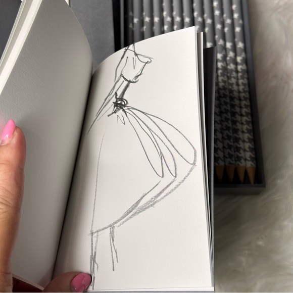 Christian Dior Sketch Pad and Pencils Bundle with Box - Picture 12 of 15